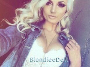 BlondieeDoll