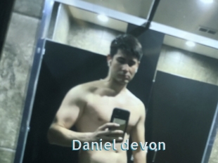 Daniel_devon