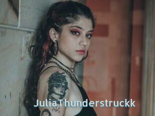 JuliaThunderstruckk