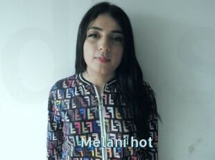 Melani_hot