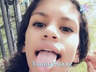 TiannaFoxxx